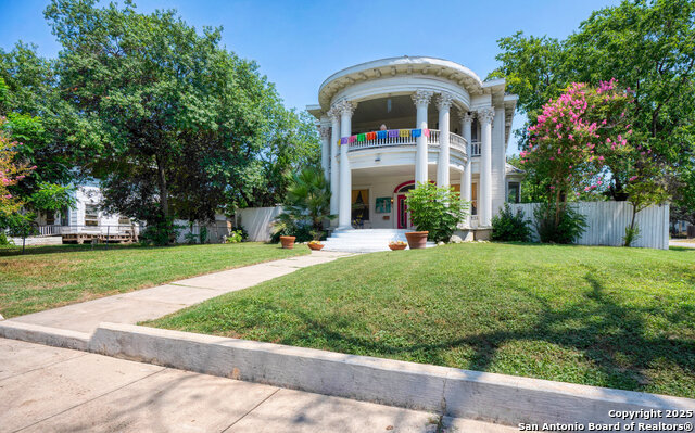 429 E EVERGREEN ST Property Photo 1