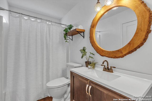 1641 Post Road Property Photo 4