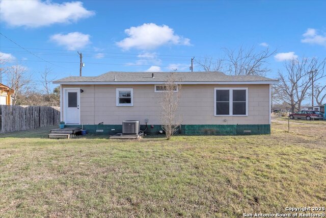 1641 Post Road Property Photo 6