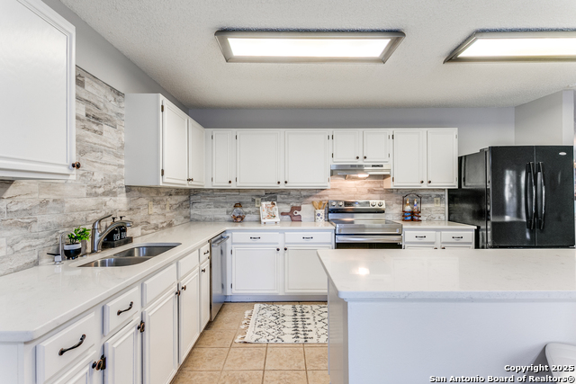 16419 Calico Creek Dr Property Photo 3