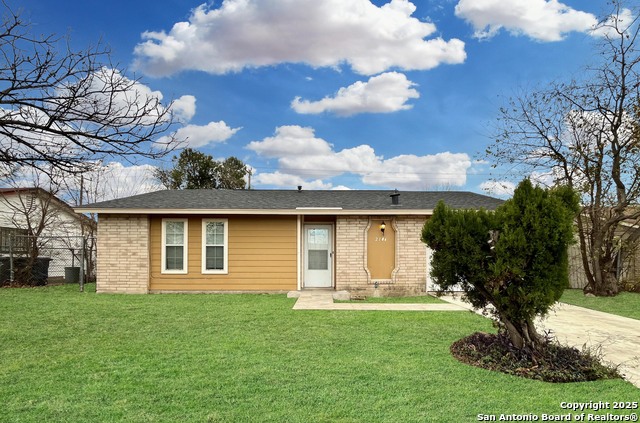 2106 Henrietta St Property Photo
