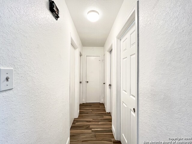 2106 Henrietta St Property Photo 18