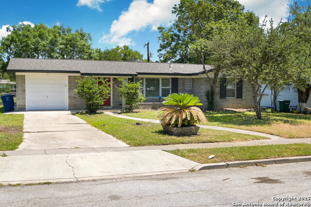443 Senova Dr Property Photo 1