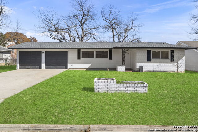 307 Delany St Property Photo 1