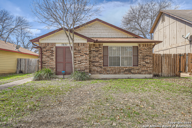 7231 Fernview Property Photo