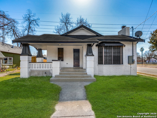 214 W Huff Ave Property Photo 2