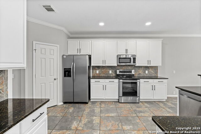 4524 Meadow Creek Property Photo 11