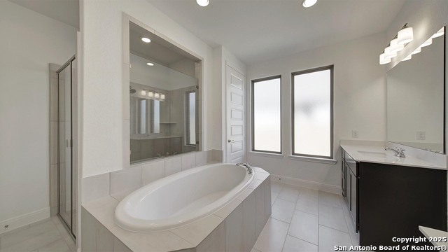 1347 Azul Way Property Photo 13