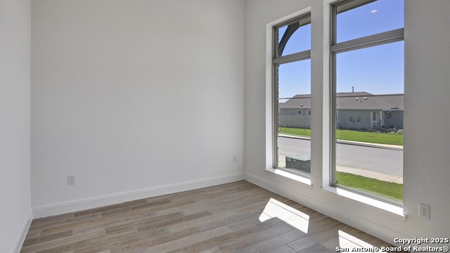 1347 Azul Way Property Photo 14