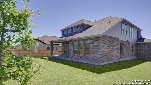 1347 Azul Way Property Photo 15