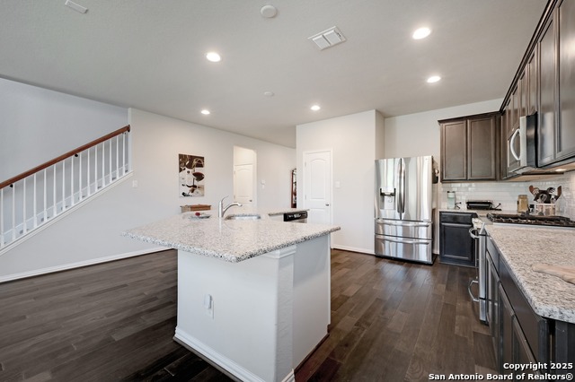 27915 Dana Creek Drive Property Photo 8