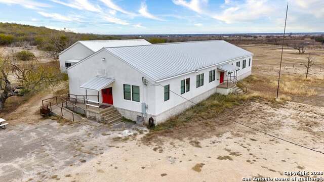 2903 Highway 90 Property Photo 8