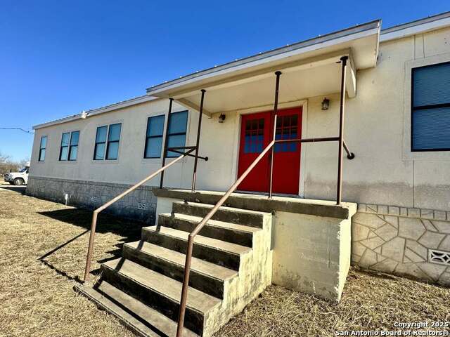 2903 Highway 90 Property Photo 17