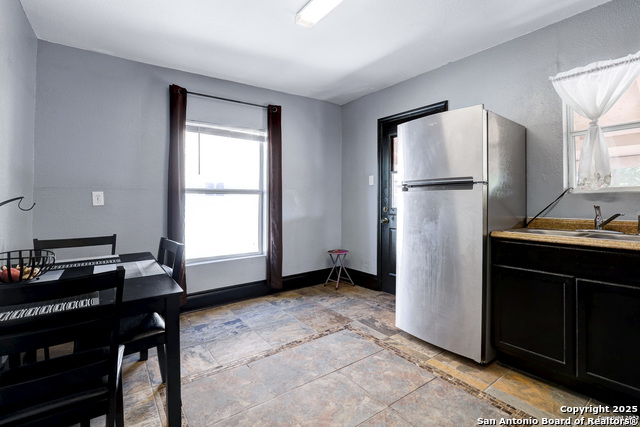 351 Ware Blvd Property Photo 8