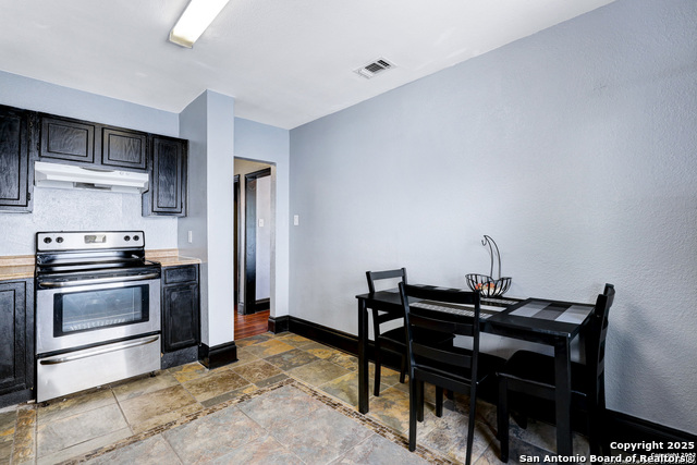 351 Ware Blvd Property Photo 13