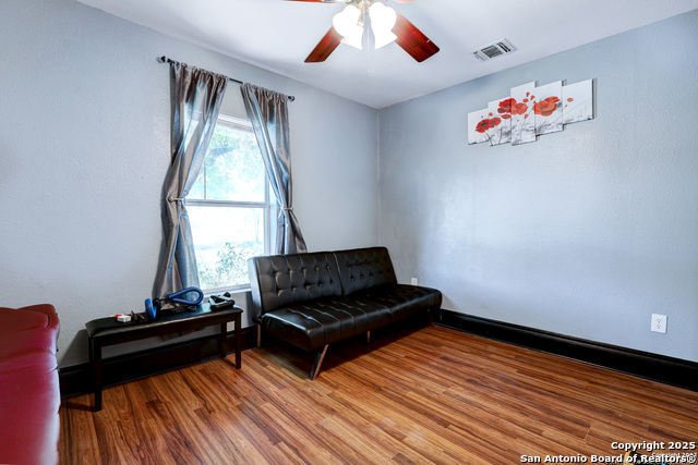 351 Ware Blvd Property Photo 18
