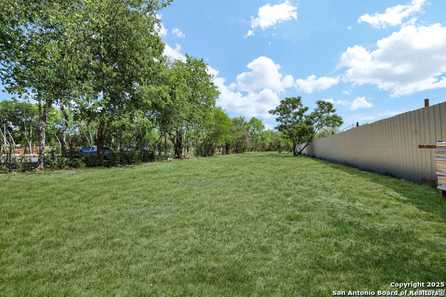 351 Ware Blvd Property Photo 21