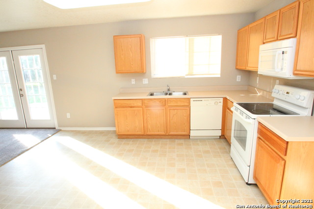 9715 Amber Ledge Property Photo 11