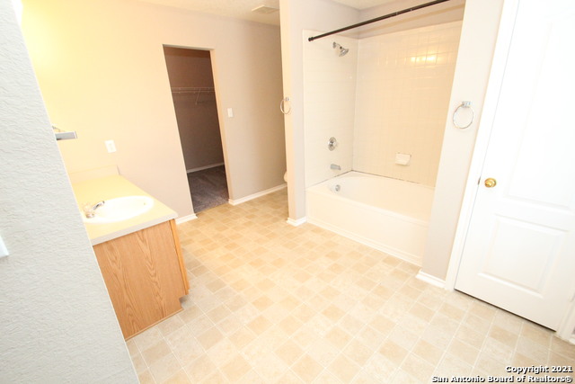 9715 Amber Ledge Property Photo 30