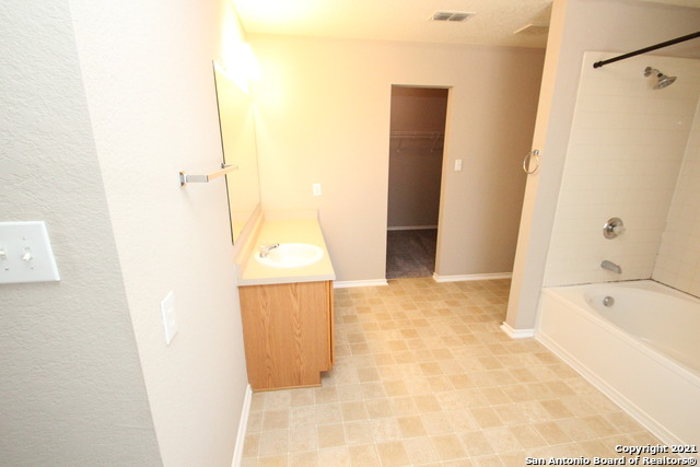 9715 Amber Ledge Property Photo 31