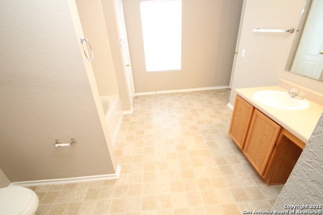 9715 Amber Ledge Property Photo 32