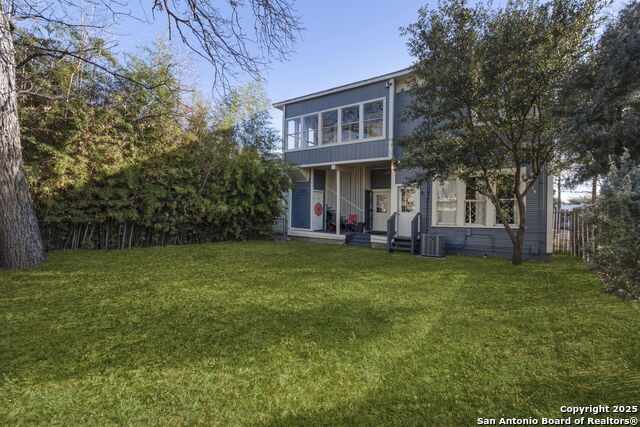 1613 Mccullough Ave Property Photo 2
