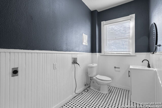 1613 Mccullough Ave Property Photo 6