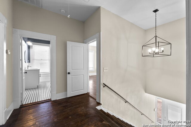 1613 Mccullough Ave Property Photo 9