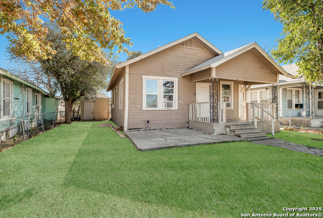 826 Lombrano St Property Photo 2