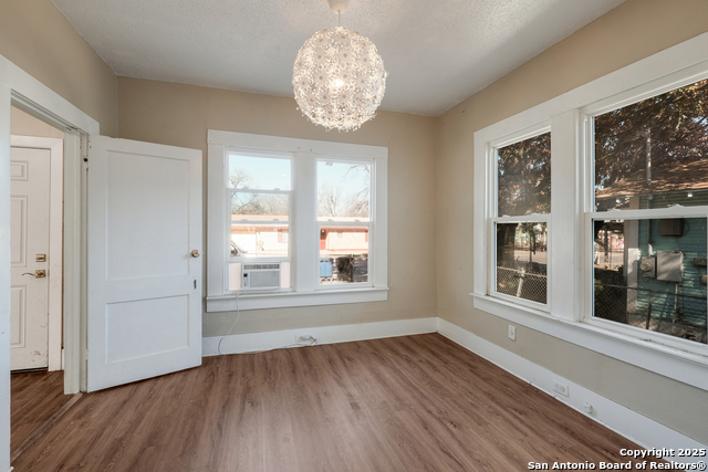826 Lombrano St Property Photo 5