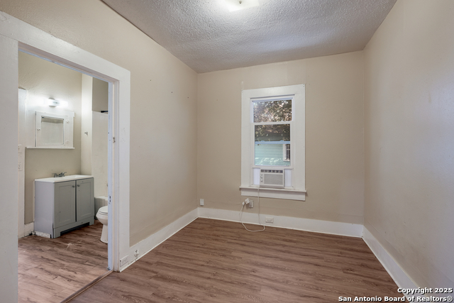 826 Lombrano St Property Photo 21