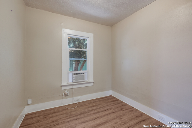 826 Lombrano St Property Photo 22