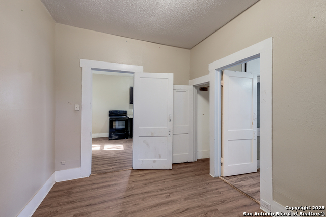 826 Lombrano St Property Photo 23