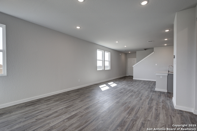 9958 Forestier Grn Property Photo 10
