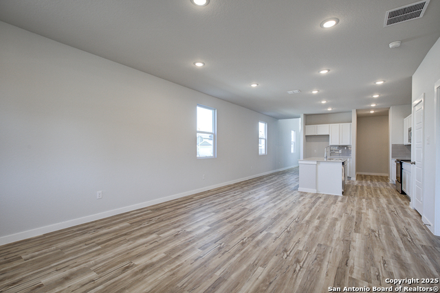 12607 Spike Heights Property Photo 11