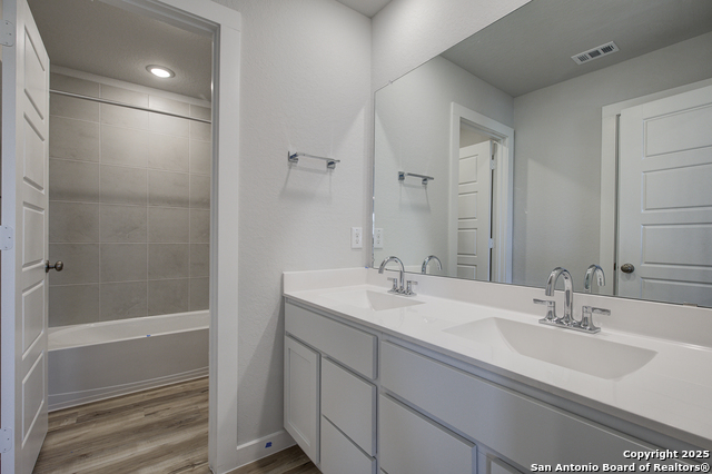 12607 Spike Heights Property Photo 24