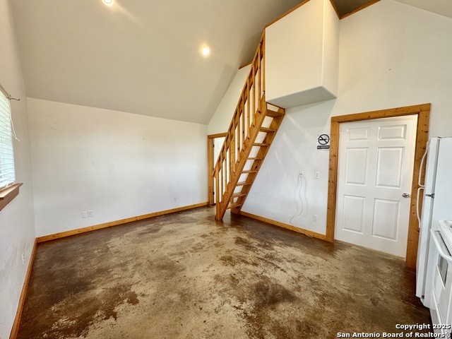 573 Texas 97 Property Photo 4