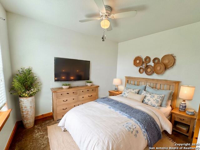573 Texas 97 Property Photo 9