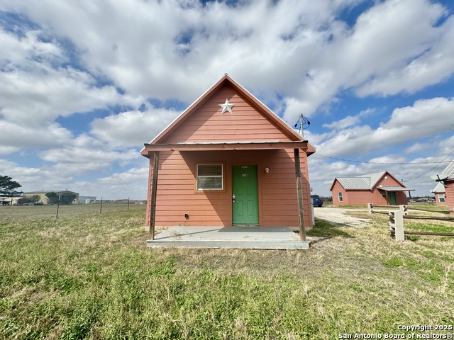573 Texas 97 Property Photo 22