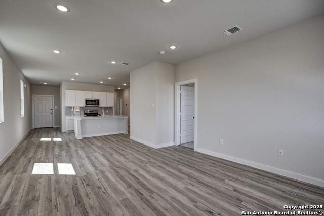 9954 Forestier Green Property Photo 9