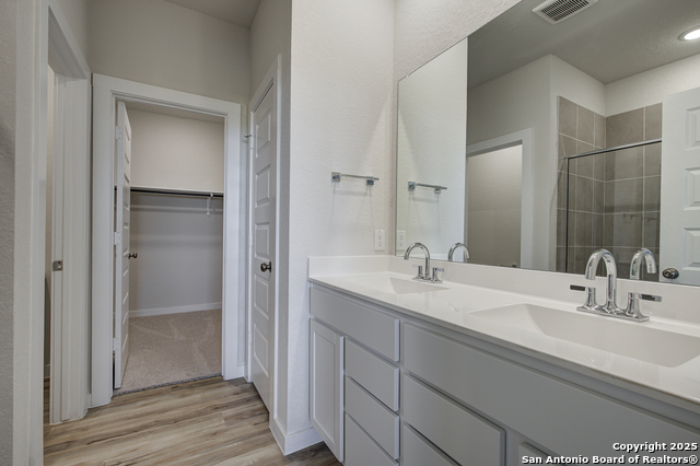 9954 Forestier Green Property Photo 12