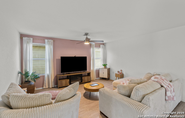 4426 Grassland Pass Property Photo 9