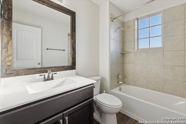 2421 Mccrae Property Photo 9