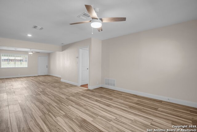 810 Green Park Property Photo 4