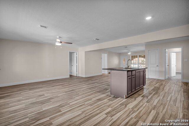 810 Green Park Property Photo 8