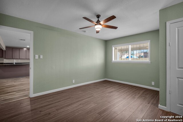 810 Green Park Property Photo 13