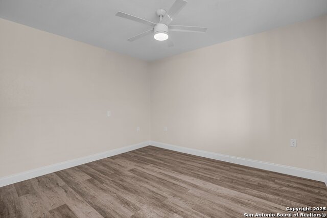 810 Green Park Property Photo 16