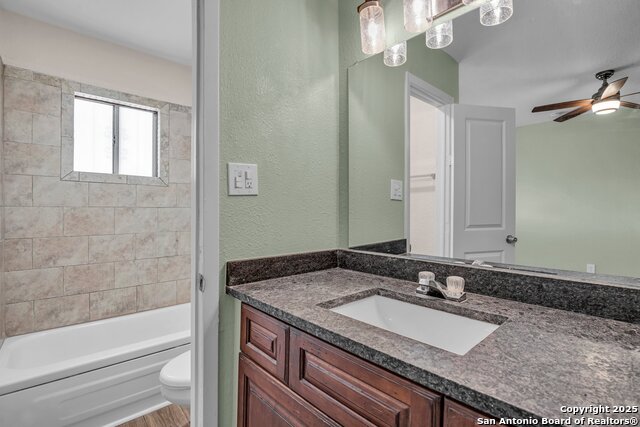 810 Green Park Property Photo 26