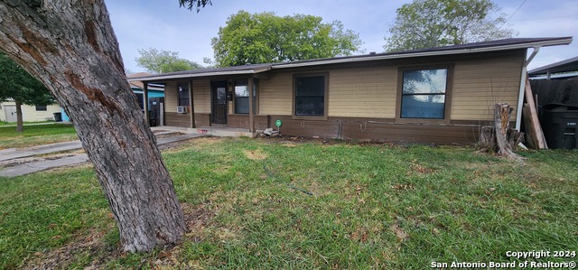 1031 Thorain Property Photo 1