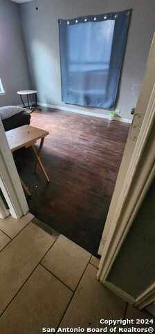 1031 Thorain Property Photo 2